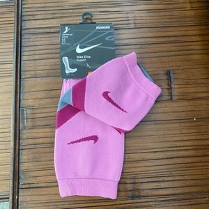 NWT Nike Elite Support Anti Blister Running Socks SX4543 Small dri fit